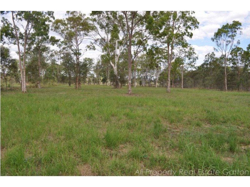 4 Legend Drive, Adare QLD 4343