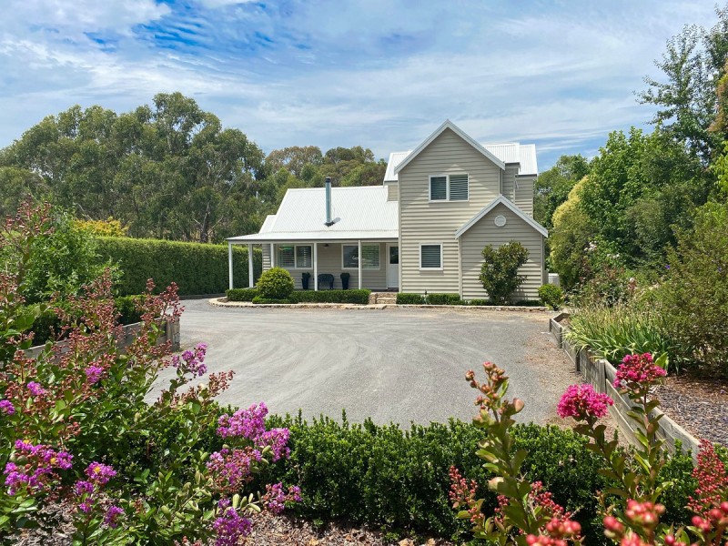 32 Isaacs Avenue, Yackandandah VIC 3749