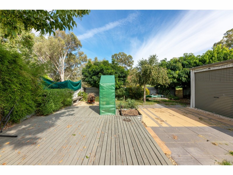 871 St James Crescent, North Albury NSW 2640