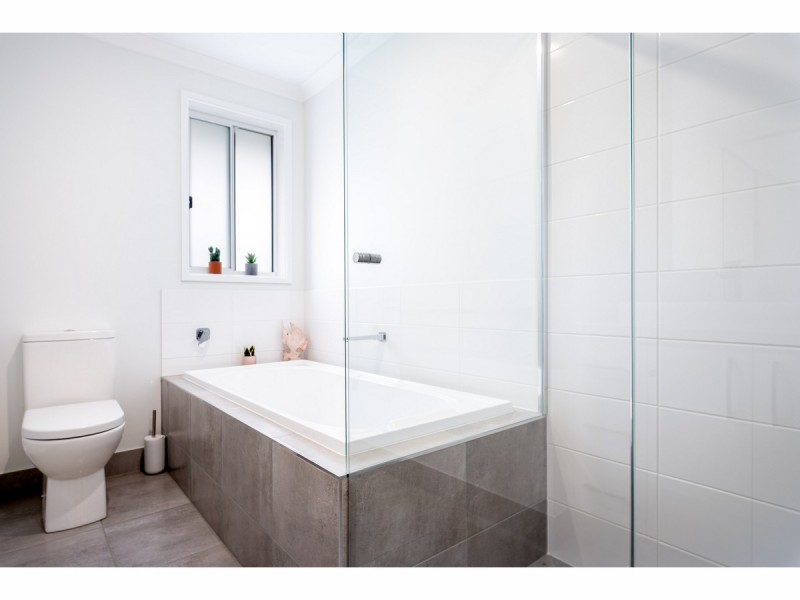 520 Kotthoff Street, Lavington NSW 2641