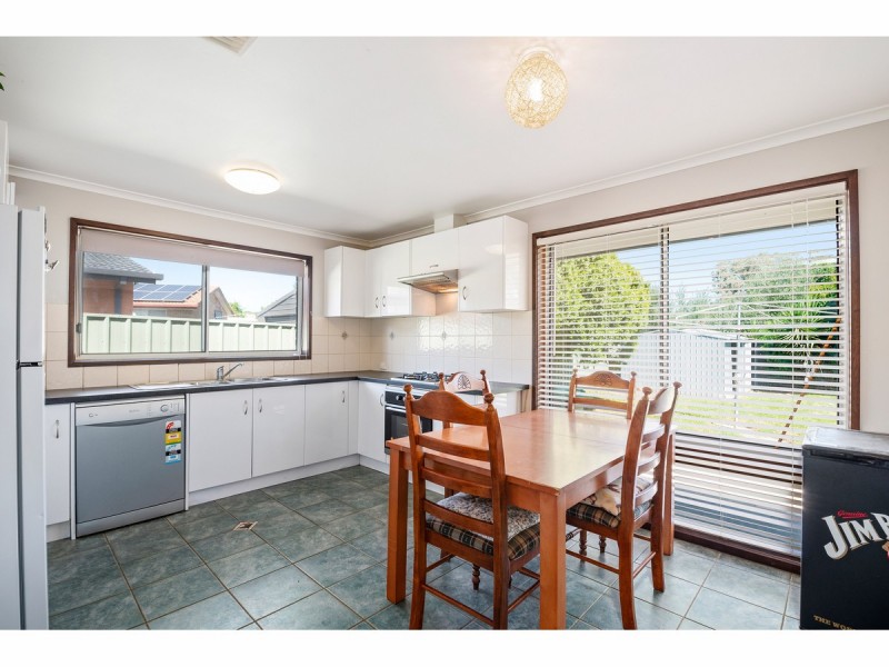 42 McMaster Avenue, Lavington NSW 2641