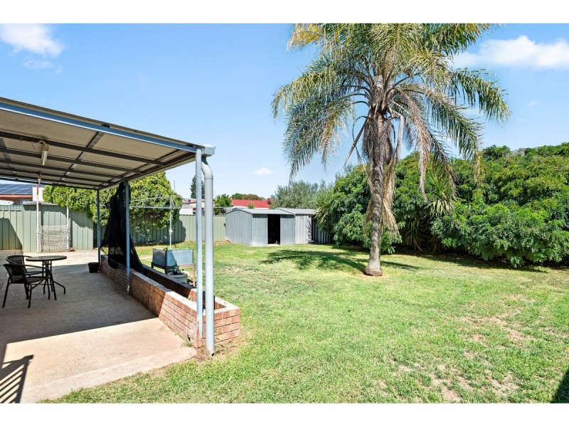 42 McMaster Avenue, Lavington NSW 2641