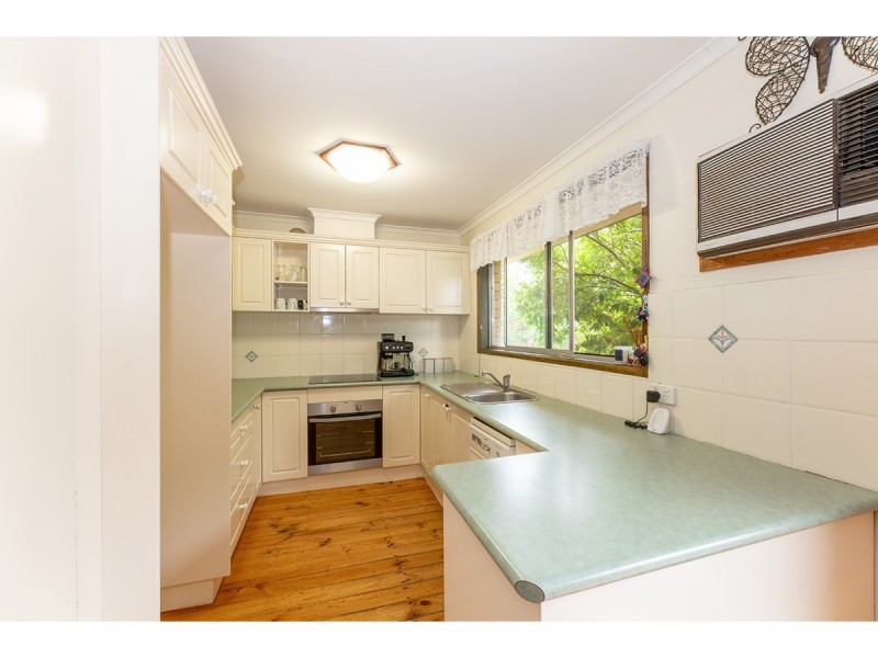 374 Reservoir Road, Lavington NSW 2641