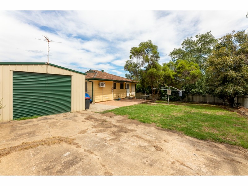3 Grevillea Place, West Albury NSW 2640