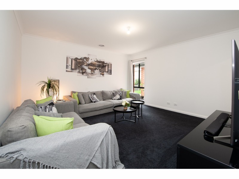 10 Cremin Court, Thurgoona NSW 2640