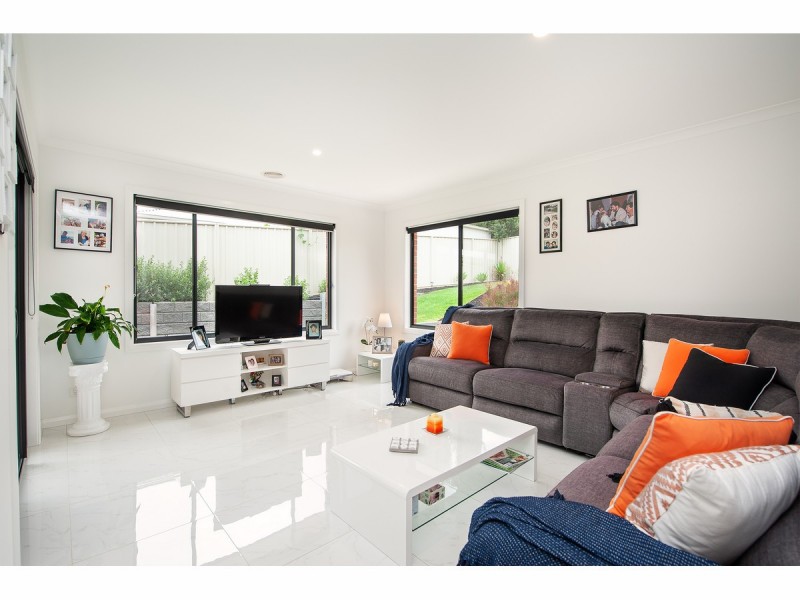 10 Cremin Court, Thurgoona NSW 2640