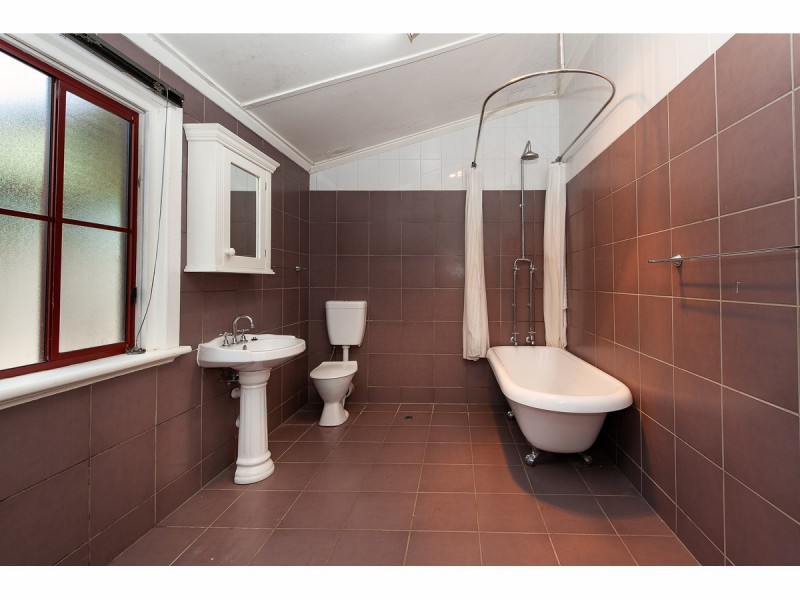 2 Bent Street, Gerogery NSW 2642