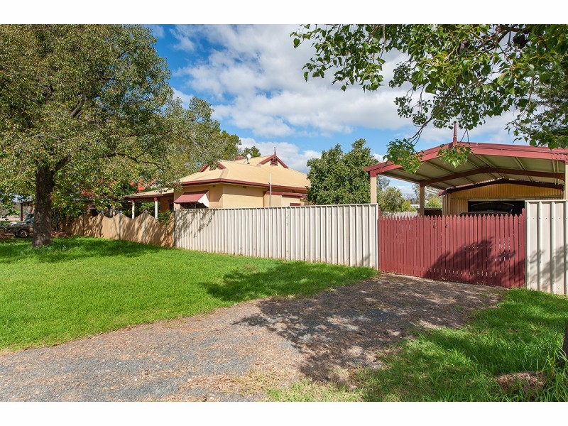 2 Bent Street, Gerogery NSW 2642