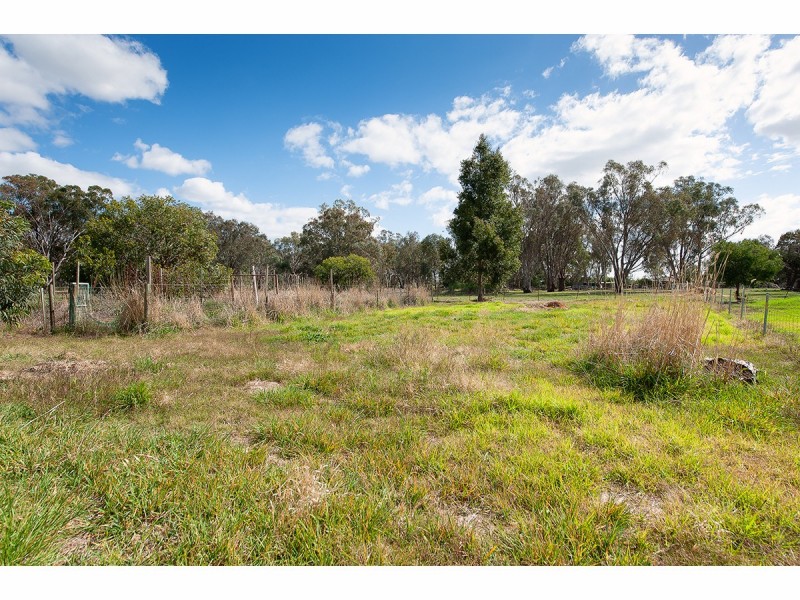 2 Bent Street, Gerogery NSW 2642