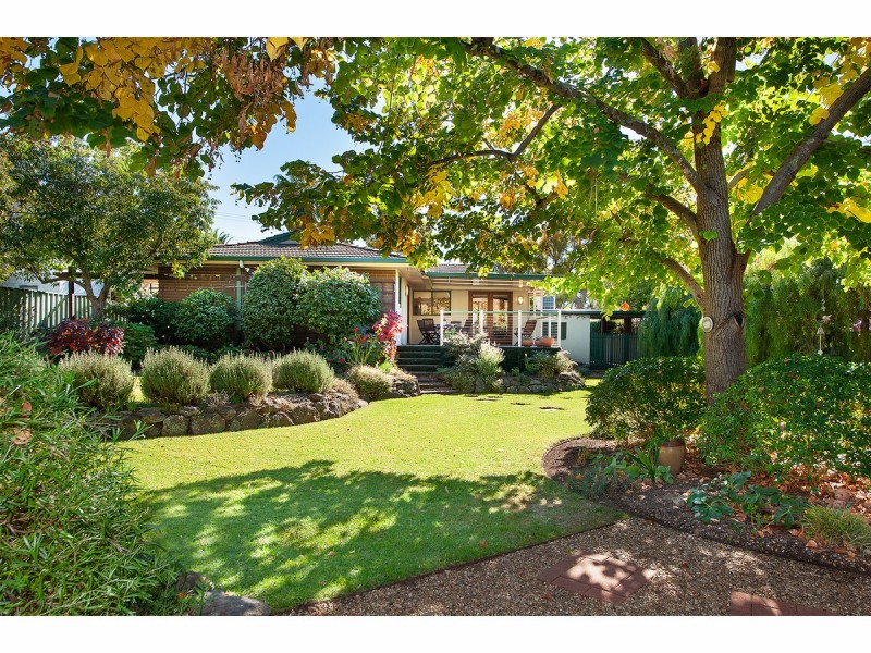 673 Pearsall Street, Lavington NSW 2641