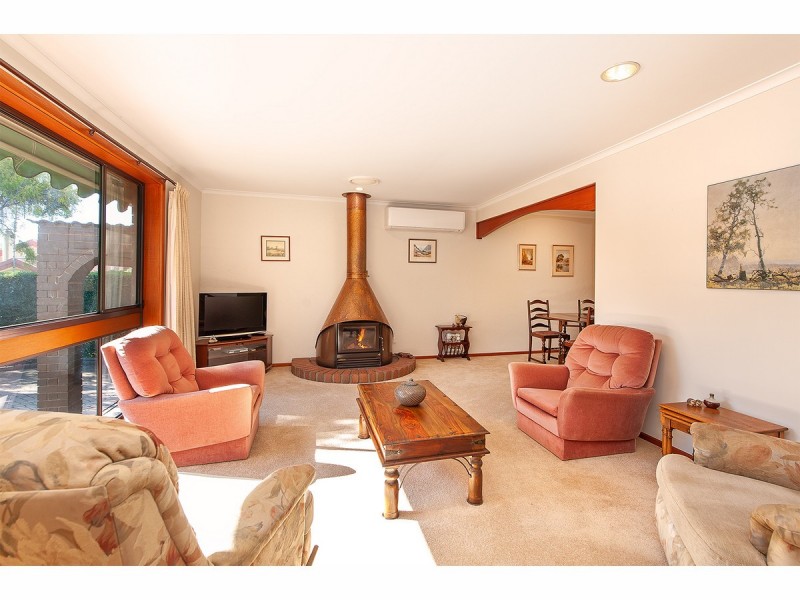 673 Pearsall Street, Lavington NSW 2641