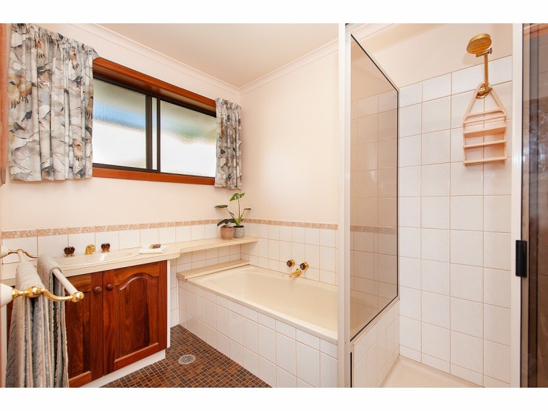 673 Pearsall Street, Lavington NSW 2641