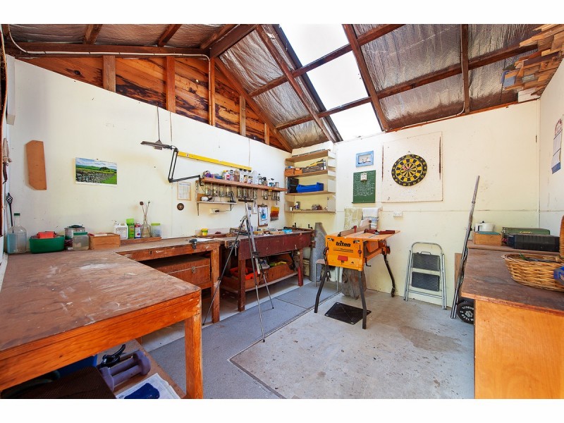 673 Pearsall Street, Lavington NSW 2641