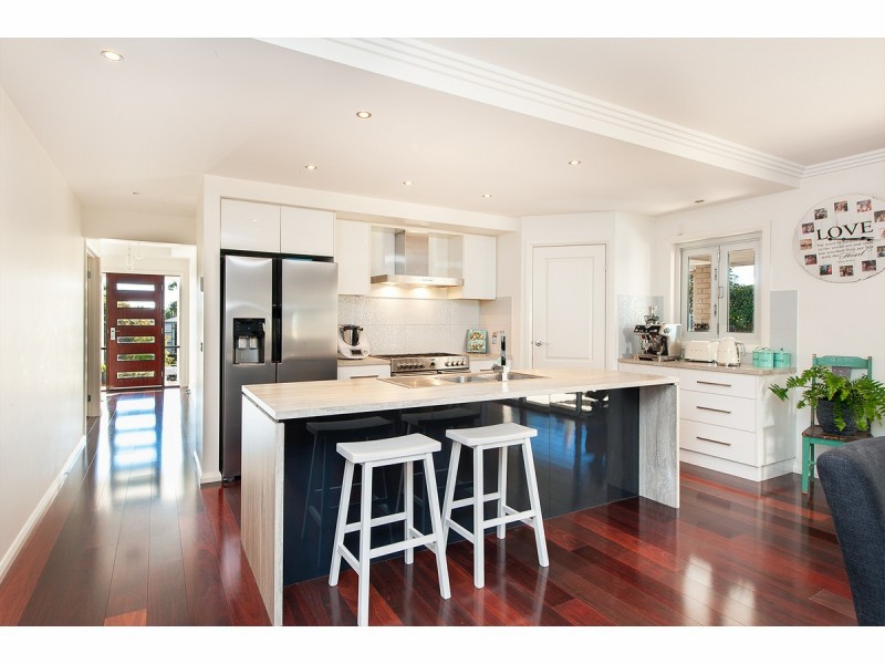 9 Cremin Court, Thurgoona NSW 2640