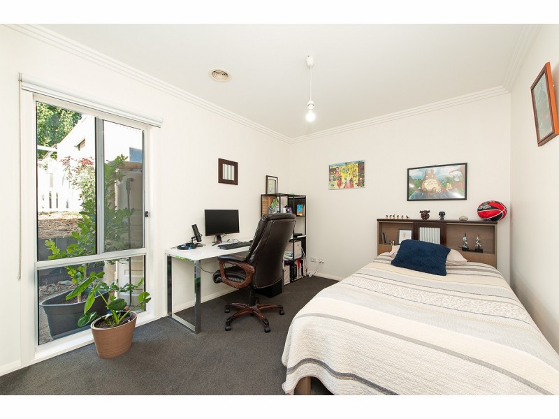 9 Cremin Court, Thurgoona NSW 2640