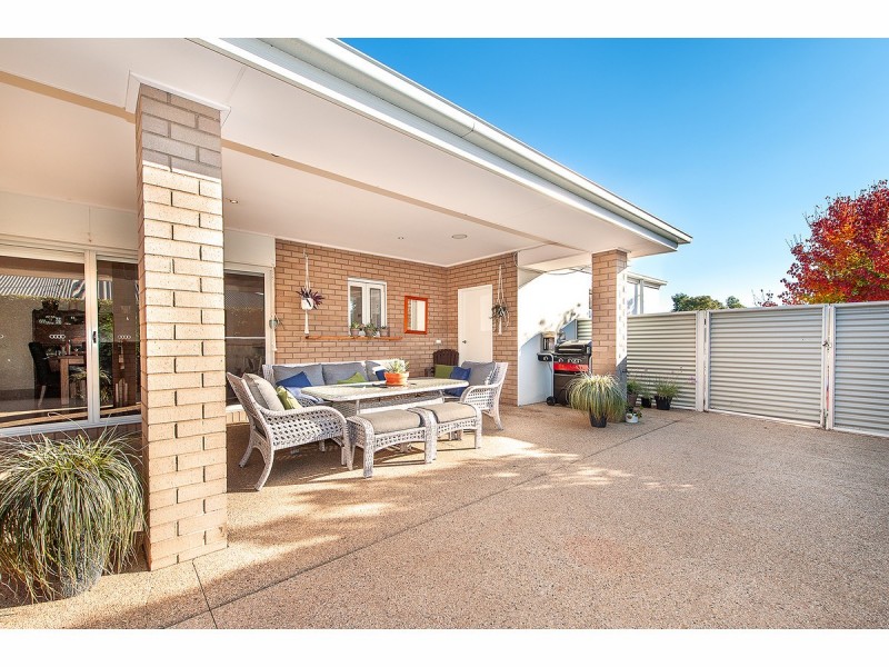 9 Cremin Court, Thurgoona NSW 2640