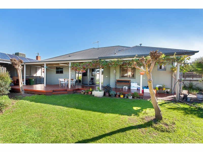 752 Wood Street, Albury NSW 2640