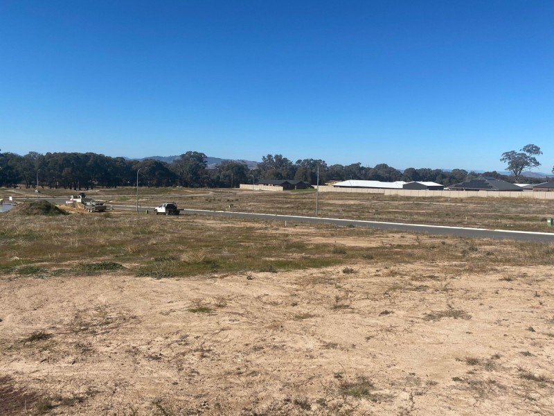 15 Coventry Street, Ettamogah NSW 2640