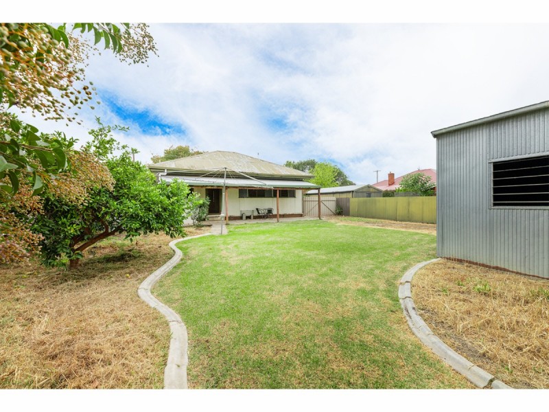 451 Ebden Street, South Albury NSW 2640