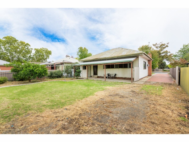 451 Ebden Street, South Albury NSW 2640