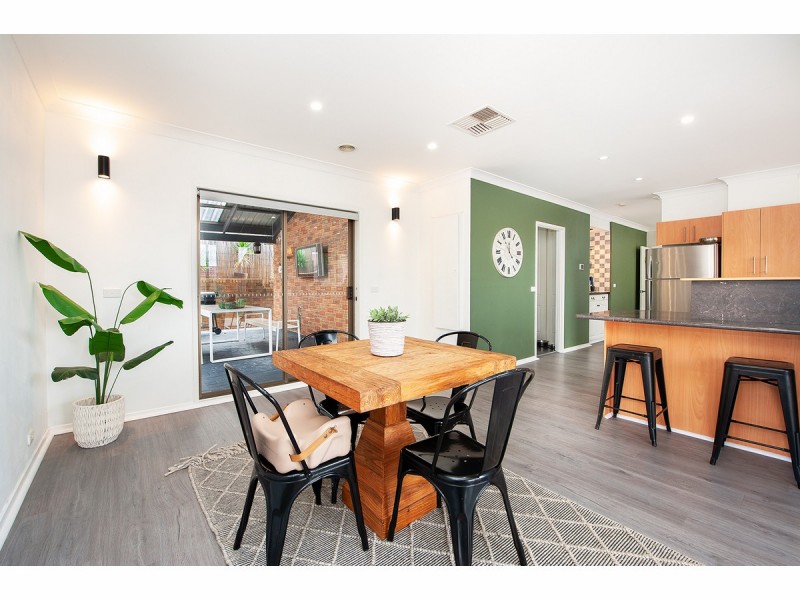 409 Halehaven Cresent, Lavington NSW 2641