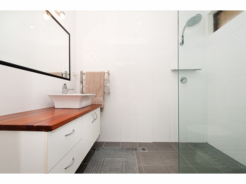 409 Halehaven Cresent, Lavington NSW 2641