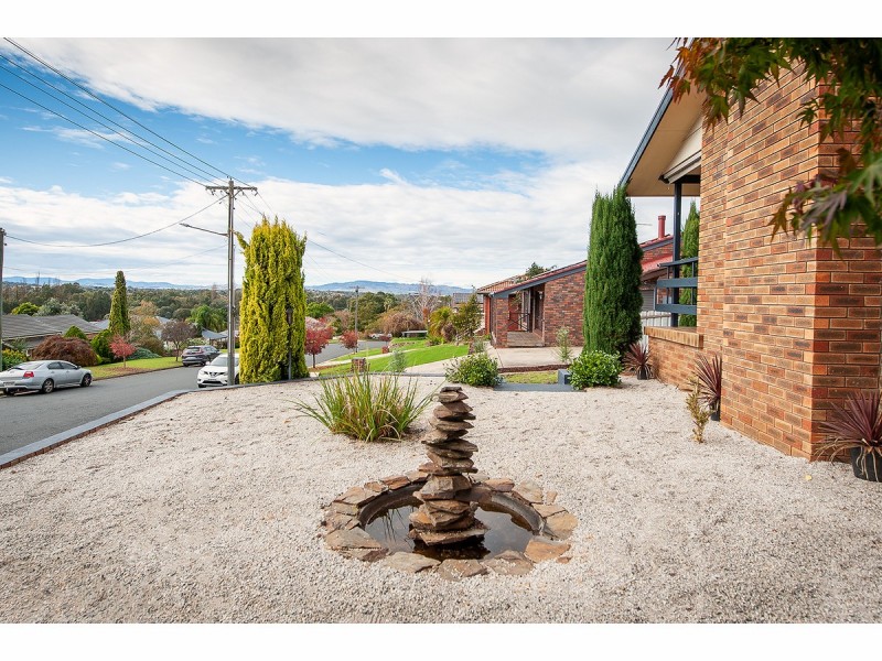 409 Halehaven Cresent, Lavington NSW 2641