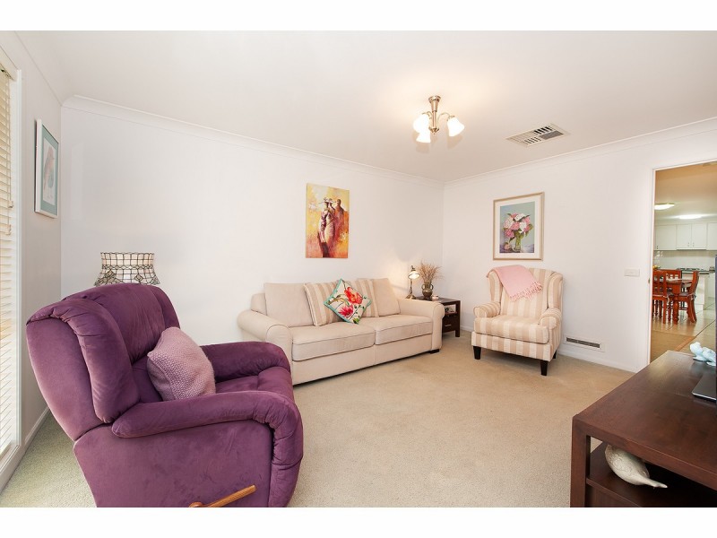 132 Hammer Street, Howlong NSW 2643