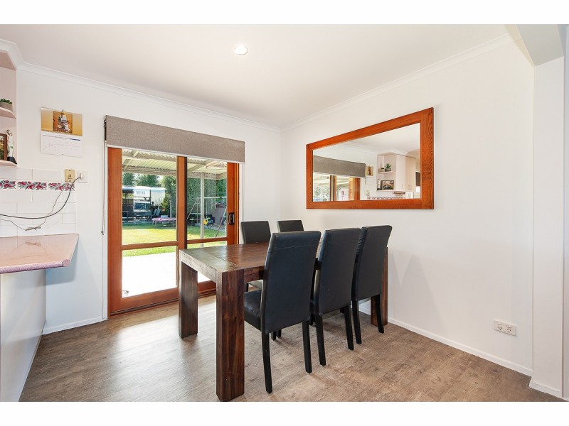 300 Union Road, Lavington NSW 2641