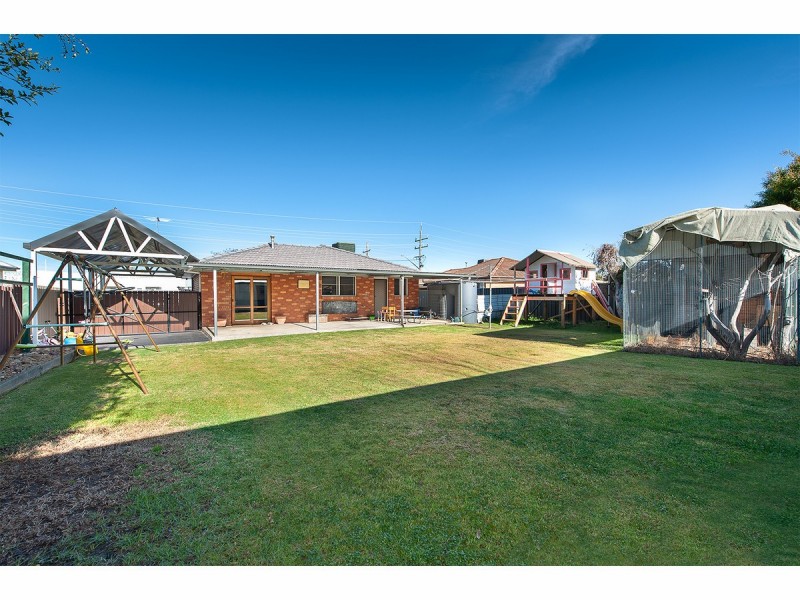 300 Union Road, Lavington NSW 2641