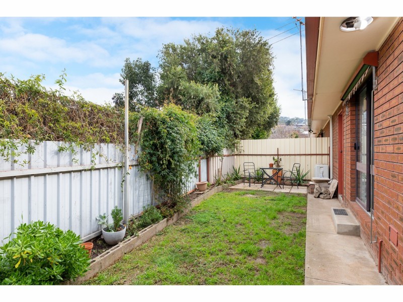 2/23 Wentworth Court, Lavington NSW 2641