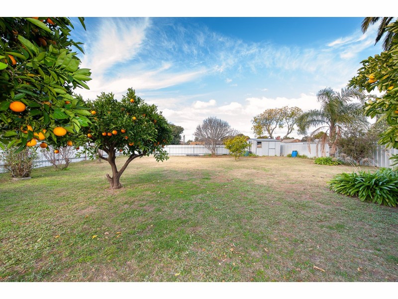 460 Bownds Street, Lavington NSW 2641