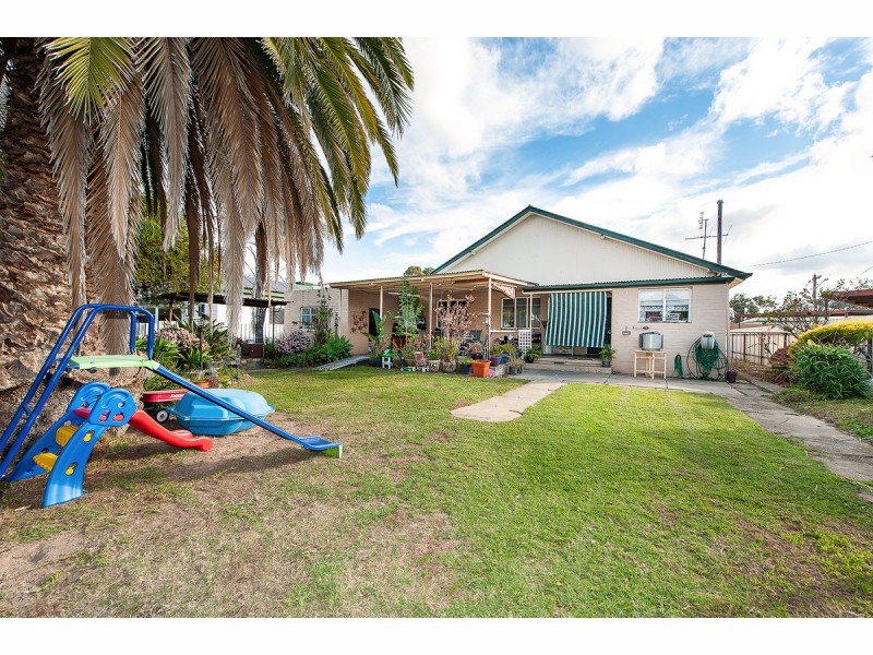 460 Bownds Street, Lavington NSW 2641