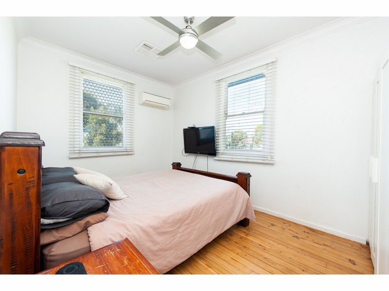 327 Curlew Crescent, North Albury NSW 2640