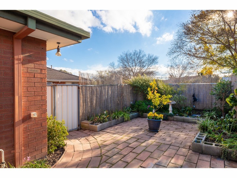 1/15 Neptune Drive, Lavington NSW 2641