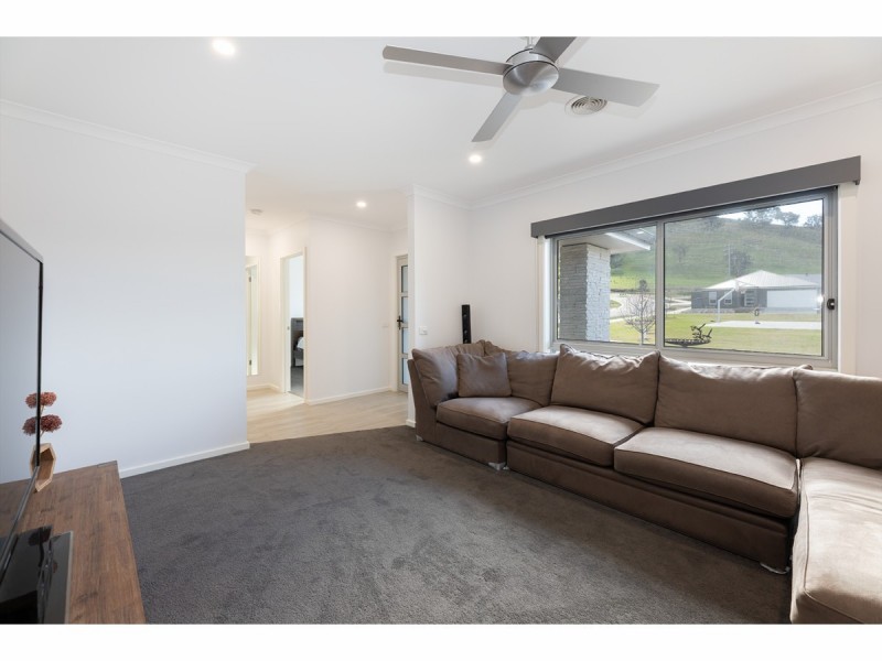 86 Cuthbert Street, Killara VIC 3691