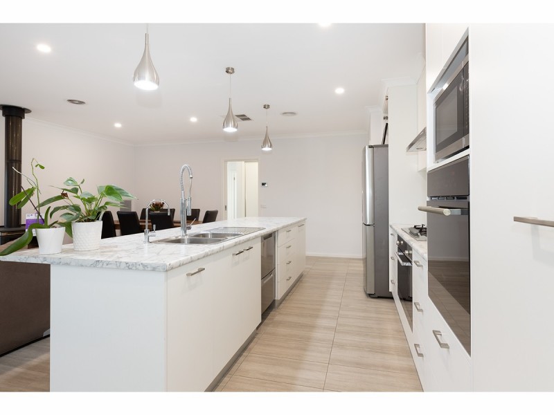 86 Cuthbert Street, Killara VIC 3691