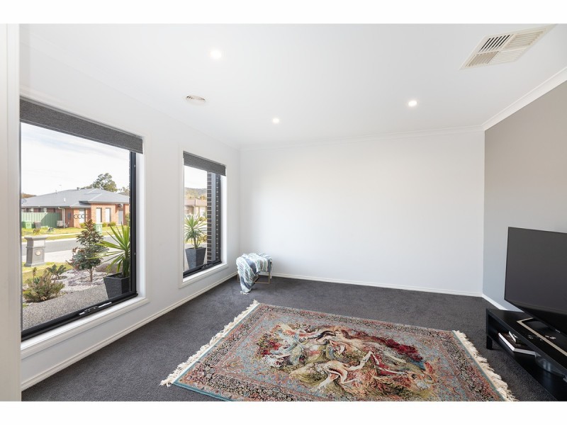 16 Driver Terrace, Glenroy NSW 2640
