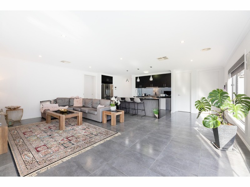 16 Driver Terrace, Glenroy NSW 2640
