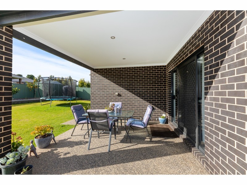 16 Driver Terrace, Glenroy NSW 2640