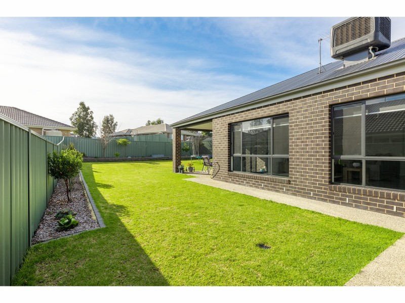 16 Driver Terrace, Glenroy NSW 2640