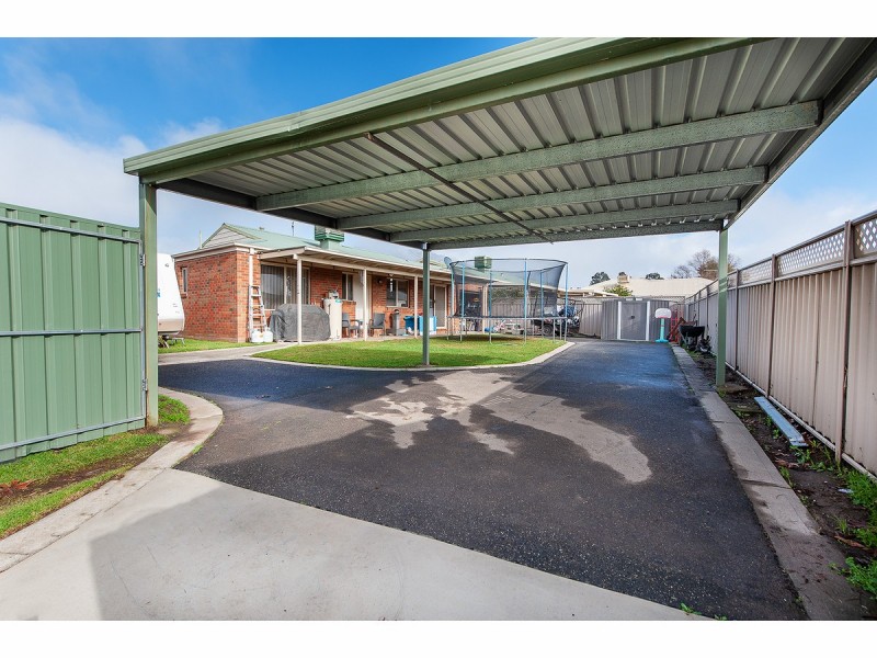 11 Oakmont Circuit, Wodonga VIC 3690