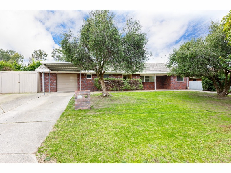 18 Benn Crescent, West Albury NSW 2640