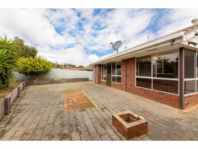 18 Benn Crescent, West Albury NSW 2640