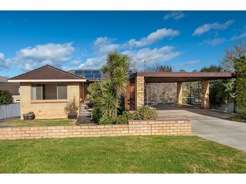 571 Buchhorn Street, Lavington NSW 2641