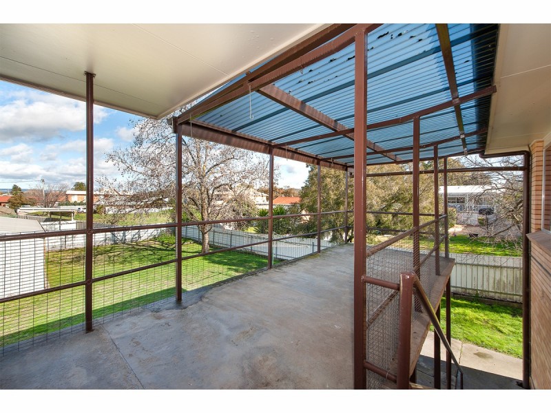 571 Buchhorn Street, Lavington NSW 2641