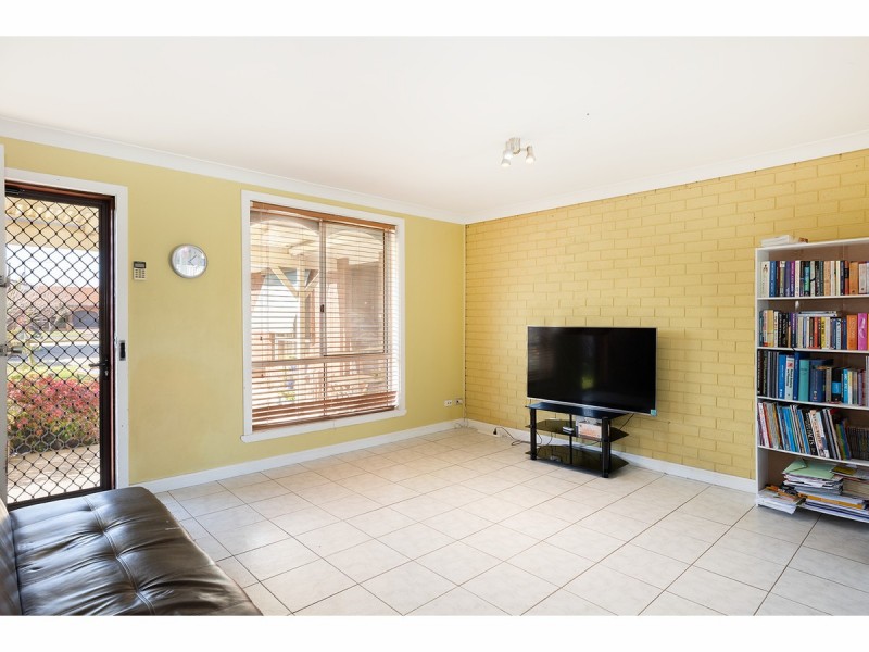 3/421 Bevan Street, Lavington NSW 2641