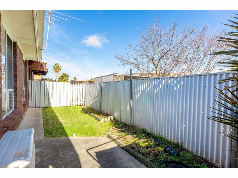 3/421 Bevan Street, Lavington NSW 2641