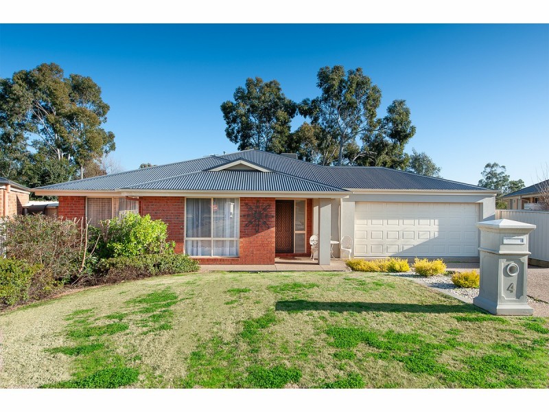 4 Cremin Court, Thurgoona NSW 2640
