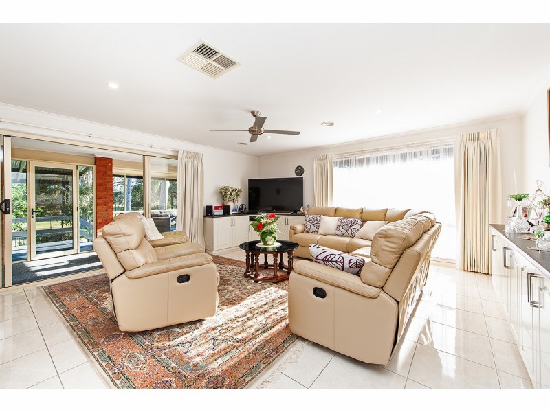 4 Cremin Court, Thurgoona NSW 2640